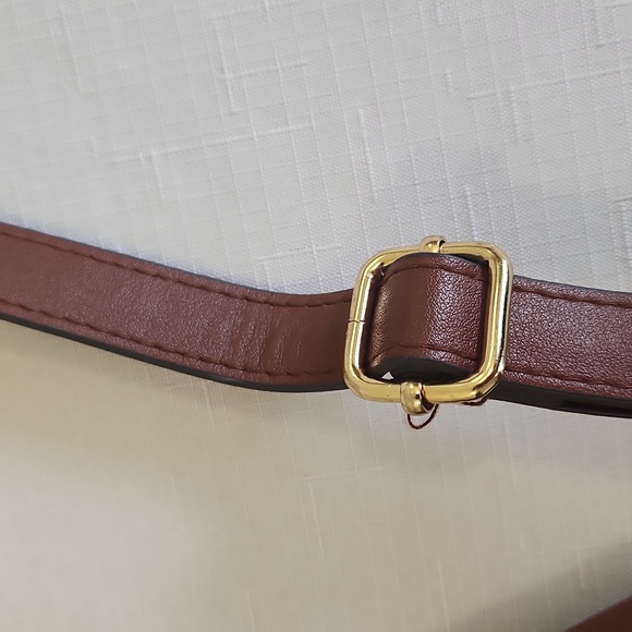 Badgley Mischka Vegan Leopard Pouch Belt Bag Crossbody Bag. - Picture 8 of 12